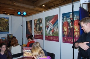 stand 12-42